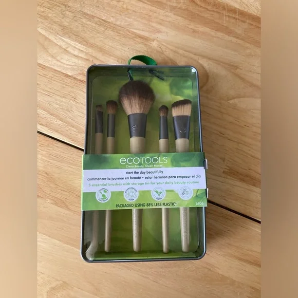 🦋NWT Ecotools 5 pack of makeup brushes - Picture 1 of 2